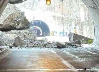 Artvin’de heyelan nedeniyle Sarp Tüneli kapanışı artvinde-heyelan-nedeniyle-sarp-tneli-kapan