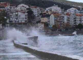 Ege Denizi’nde Büyük Tehlike: 7,5 ve 7,7 Büyüklüğünde Deprem Sonrası Tsunami Tehlikesi! ege-denizinde-byk-tehlike-75-ve-77-byklnde-deprem-sonras-tsunami-tehlikesi