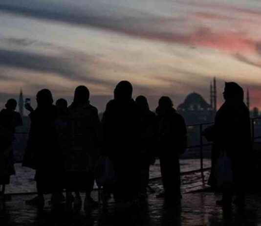İstanbul’un Nüfusu 131 Ülkeyi Geride Bırakarak Rekor Kırdı! istanbulun-nfusu-131-lkeyi-geride-brakarak-rekor-krd