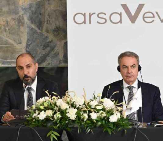 ArsaVev Yönetim Başkanı ile Zapatero Konut Krizi Analizi arsavev-ynetim-bakan-ile-zapatero-konut-krizi-analizi