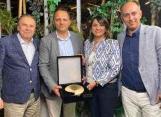 DYO Protherm Light, Altın Çekül’den Ödül Aldı dyo-protherm-light-altn-eklden-dl-ald