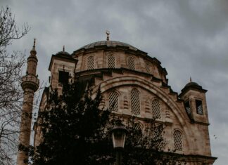 Ayazma Emlak Konutları: Hayalinizdeki Evi Keşfetmeye Hazır Mısınız?