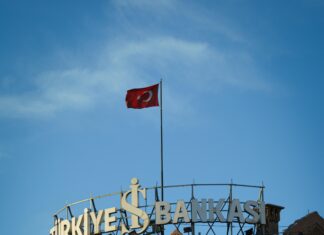 Emlak Bankası Nedir? Fırsatları ve Avantajlarıyla Keşfedin